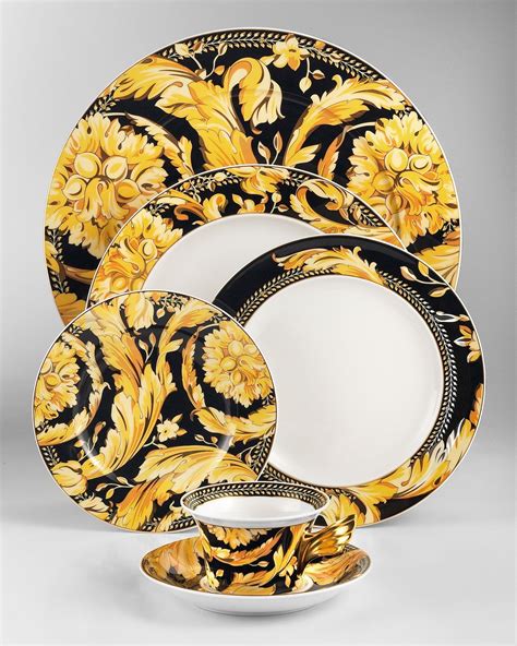 piatti monoportata versace|versace dishes.